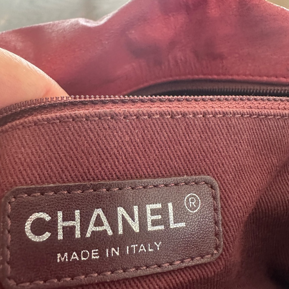 Gorgeous red Chanel Boy bag for Mikey - Picture 5 of 16